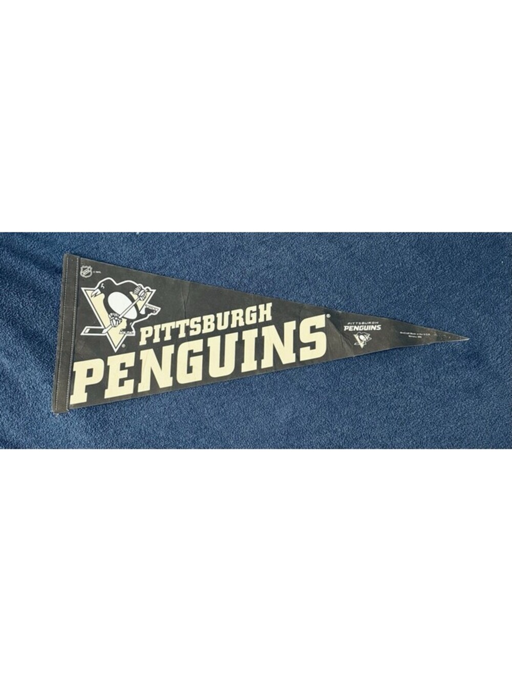 Pittsburgh Penguins NHL Hockey Classic 12"x 30" Team Pennant Room Decor Flag